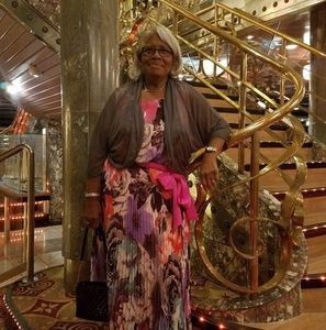 Meet your Posher, Lucy